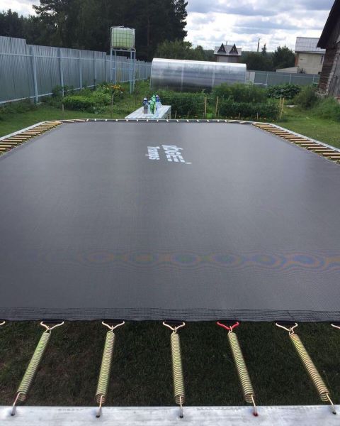 Батут Super Tramps Top Trampoline с защитной сетью и лестницей