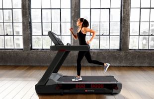 Беговая дорожка STAR TRAC 10 SERIES TRX FREERUNNER консоль 19"